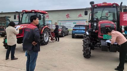 农机挂牌“上门办”，补贴服务“送入户”——农业机械服务的便民新举措
