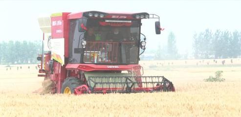 麦收故事丨邓州市 当好“娘家人” 服务“三夏”麦收农业机械
